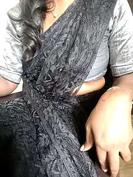 Snapshot of Tamilmallu-duskygirl03 chatting on 26, 11, 2025 Tamilmallu-duskygirl03 online show from 26, 11, 2025