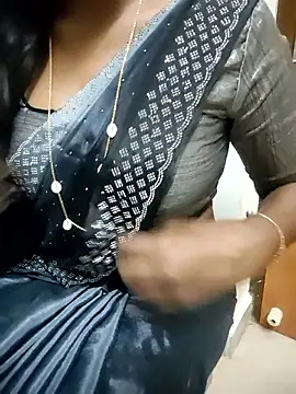 Snapshot of Tamilmallu-duskygirl03 chatting on 16, 12, 2025 Tamilmallu-duskygirl03 online show from 16, 12, 2025