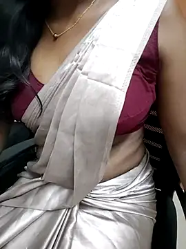 Snapshot of Tamilmallu-duskygirl03 chatting on 9, 3, 2026 Tamilmallu-duskygirl03 online show from 9, 3, 2026