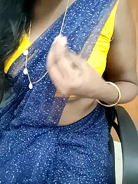 Snapshot of Tamilmallu-duskygirl03 chatting on 12, 3, 2026 Tamilmallu-duskygirl03 online show from 12, 3, 2026