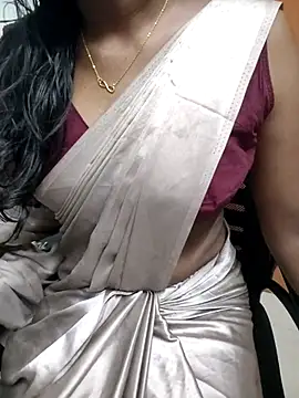 Snapshot of Tamilmallu-duskygirl03 chatting on 14, 3, 2026 Tamilmallu-duskygirl03 online show from 14, 3, 2026