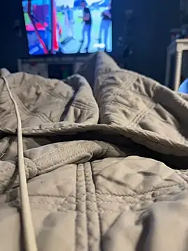 Snapshot of Beastyfuck chatting on 14, 12, 2025 Beastyfuck online show from 14, 12, 2025