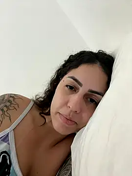 Snapshot of mel_casada chatting on 14, 11, 2025 mel casada online show from 14, 11, 2025