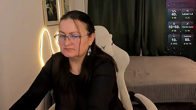 hottyannaa online show from 12, 2, 2026