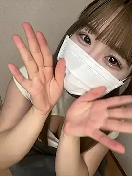 Snapshot of _Minami_x chatting on 10, 10, 2025 Minami x online show from 10, 10, 2025