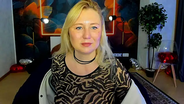scent  of woman online show from 18, 5, 2026