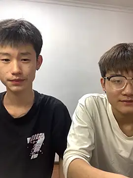 Snapshot of KK-cuteboy chatting on 10, 10, 2025 KK-cuteboy online show from 10, 10, 2025
