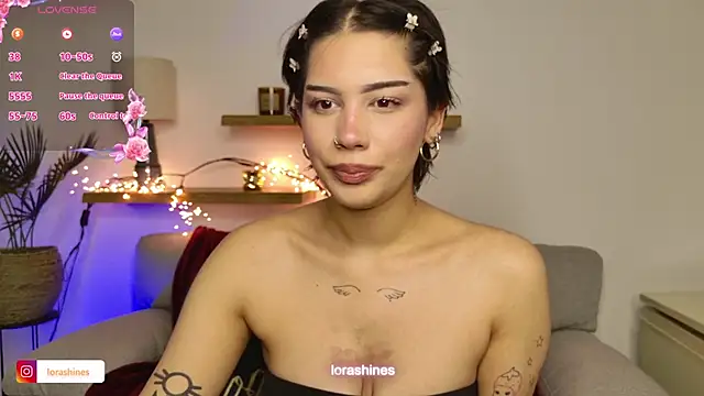 LoraShines online show from 18, 1, 2026