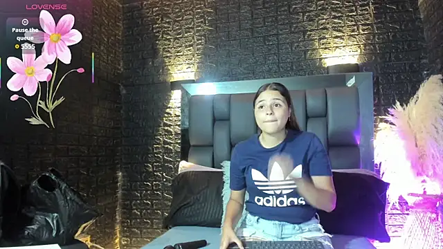 Maraa Rivera online show from 19, 12, 2025