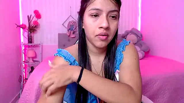 Snapshot of zara_cute chatting on 24, 4, 2026 zara cute online show from 24, 4, 2026