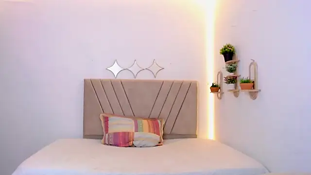 Snapshot of zara_cute chatting on 1, 5, 2026 zara cute online show from 1, 5, 2026