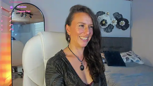 indigo wild  online show from 8, 11, 2025