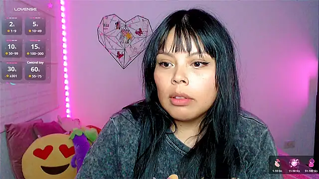 Snapshot of EllieMoonX chatting on 14, 5, 2026 EllieMoonX online show from 14, 5, 2026