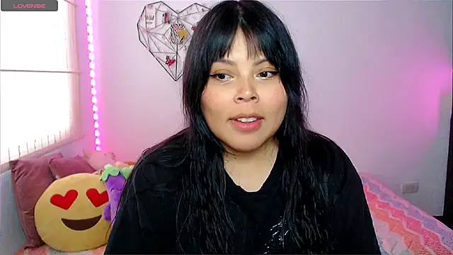 Snapshot of EllieMoonX chatting on 14, 5, 2026 EllieMoonX online show from 14, 5, 2026