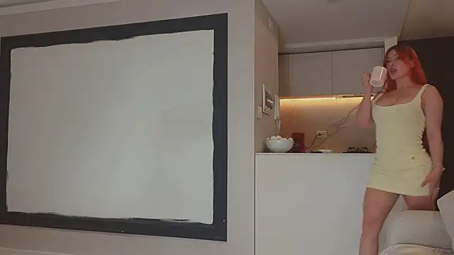 AbrilColls  online show from 18, 10, 2025