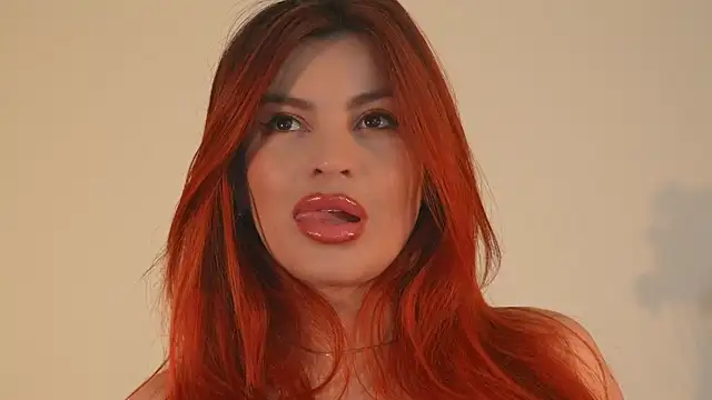 AbrilColls  online show from 12, 3, 2026