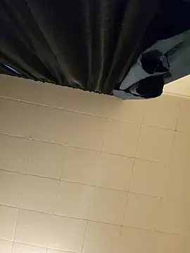 Snapshot of Akdecline chatting on 8, 11, 2025 Akdecline online show from 8, 11, 2025