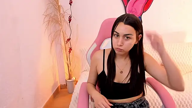 EmmaMyers1 online show from 7, 2, 2026