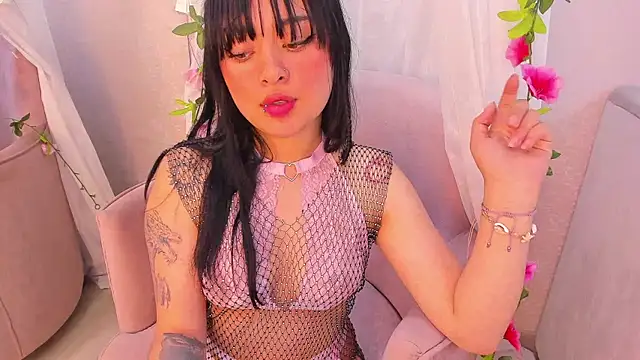 baby naomy online show from 11, 10, 2025