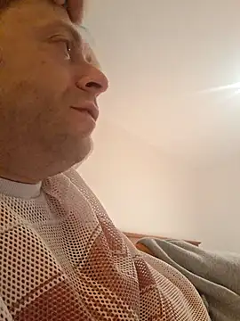 Snapshot of DelayedAnalog720 chatting on 16, 2, 2026 DelayedAnalog720 online show from 16, 2, 2026