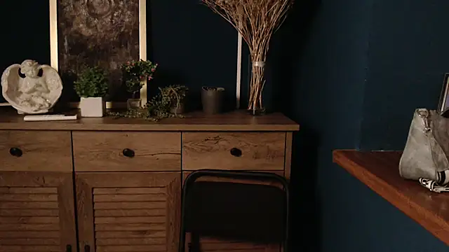 Flower mary online show from 30, 10, 2025