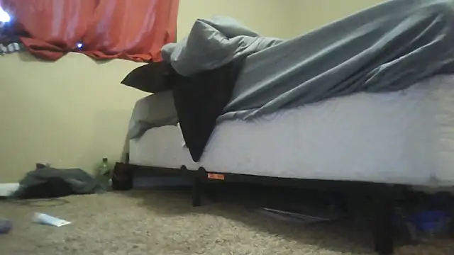 Snapshot of famousafterthoughtcut999 chatting on 10, 11, 2025 famousafterthoughtcut999 online show from 10, 11, 2025