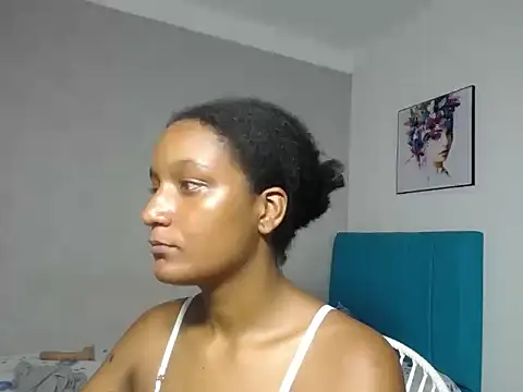 Snapshot of millysweetass chatting on 8, 11, 2025 millysweetass online show from 8, 11, 2025