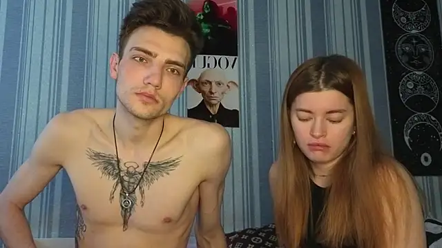 EmiliaCouple online show from 8, 4, 2026