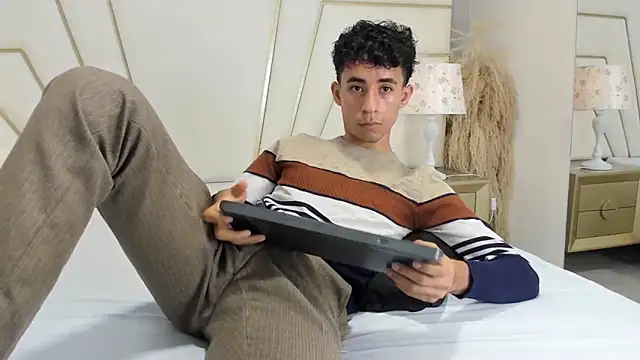 Zahir Ashar online show from 11, 10, 2025