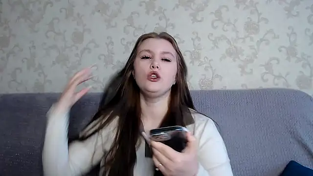 Snapshot of Musegirl chatting on 13, 11, 2025 Musegirl online show from 13, 11, 2025