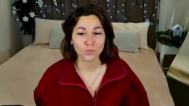 Snapshot of EdenSolis chatting on 17, 12, 2025 EdenSolis online show from 17, 12, 2025