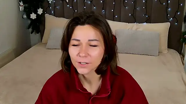 Snapshot of EdenSolis chatting on 19, 12, 2025 EdenSolis online show from 19, 12, 2025