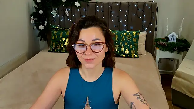 Snapshot of EdenSolis chatting on 21, 12, 2025 EdenSolis online show from 21, 12, 2025