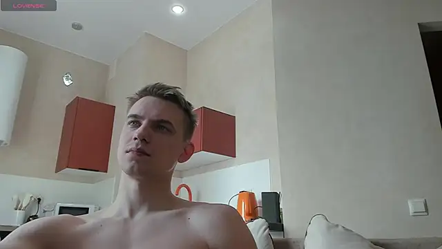 Snapshot of MIKE_GOD19 chatting on 14, 4, 2026 MIKE GOD19 online show from 14, 4, 2026