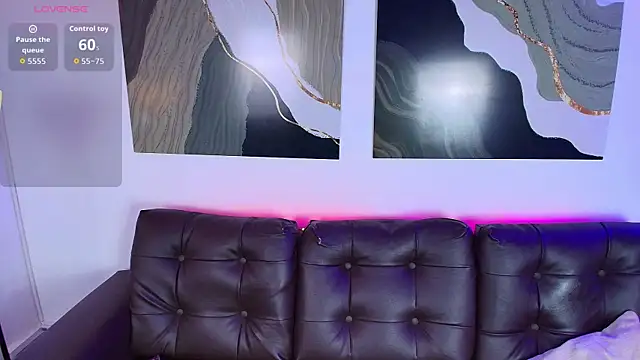 Nia Blum online show from 25, 11, 2025