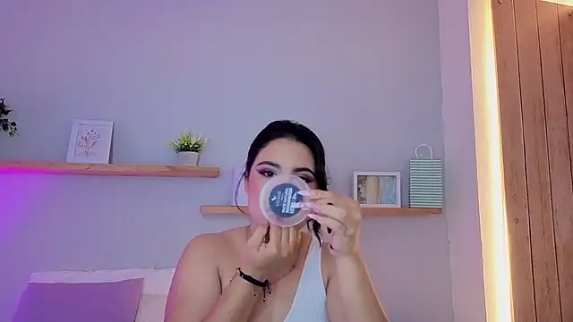 shainadavis online show from 9, 2, 2026