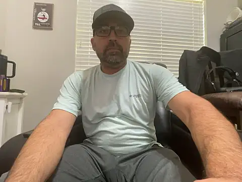 Snapshot of Fun_Time_Ron_2 chatting on 26, 10, 2025 Fun Time Ron 2 online show from 26, 10, 2025