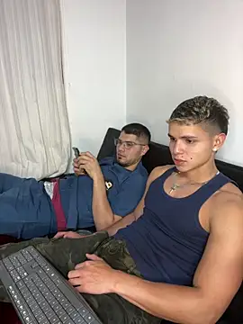 mirallesandbig online show from 8, 11, 2025