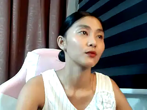 Snapshot of De_amore chatting on 15, 10, 2025 De amore online show from 15, 10, 2025