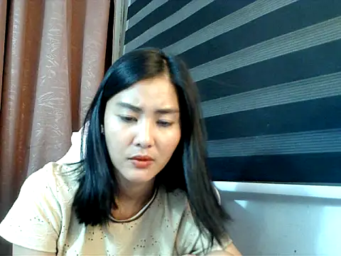 Snapshot of De_amore chatting on 21, 10, 2025 De amore online show from 21, 10, 2025