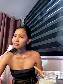 Snapshot of De_amore chatting on 4, 12, 2025 De amore online show from 4, 12, 2025