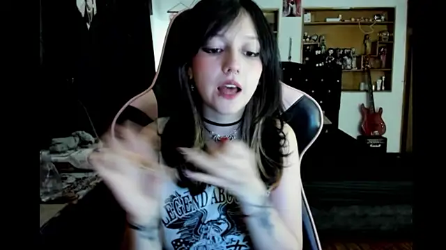 Maki Zein  online show from 5, 3, 2026