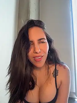 Lolathebaddie online show from 12, 5, 2026