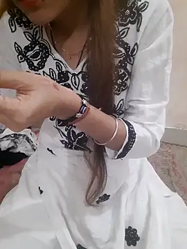 Snapshot of Khushi_rani chatting on 1, 2, 2026 Khushi rani online show from 1, 2, 2026