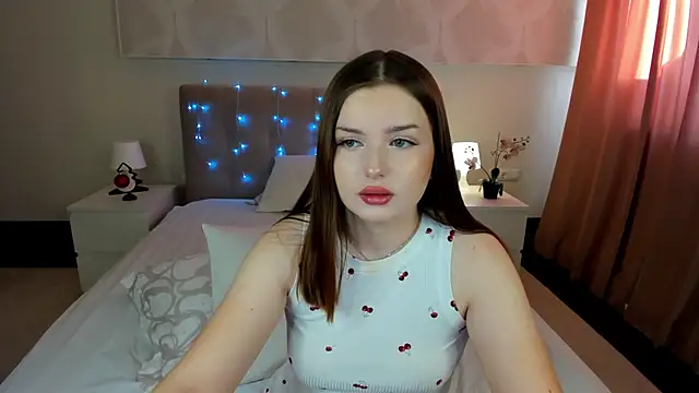 Maria Reiiden online show from 29, 11, 2025