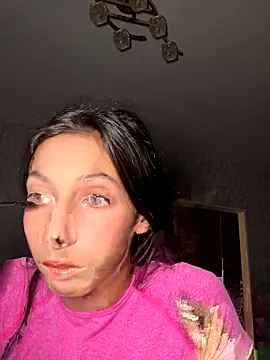 Snapshot of _Cleopatraaa_ chatting on 10, 10, 2025 Cleopatraaa online show from 10, 10, 2025