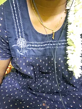 Snapshot of tamil_kanaka chatting on 5, 5, 2026 tamil kanaka online show from 5, 5, 2026