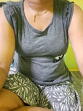 Snapshot of tamil_kanaka chatting on 8, 6, 2026 tamil kanaka online show from 8, 6, 2026