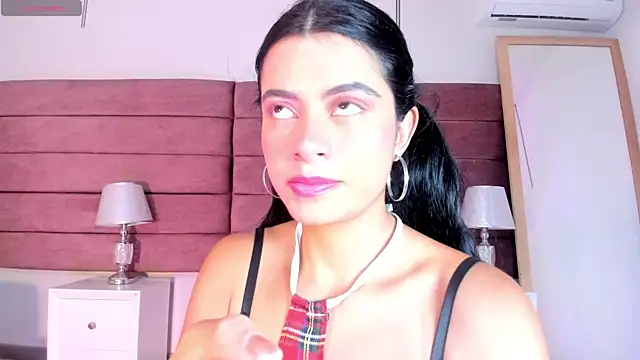 Snapshot of LittleVaale chatting on 21, 3, 2026 LittleVaale online show from 21, 3, 2026