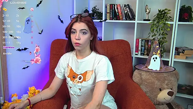 Snapshot of SabrinaCutie chatting on 18, 10, 2025 SabrinaCutie online show from 18, 10, 2025